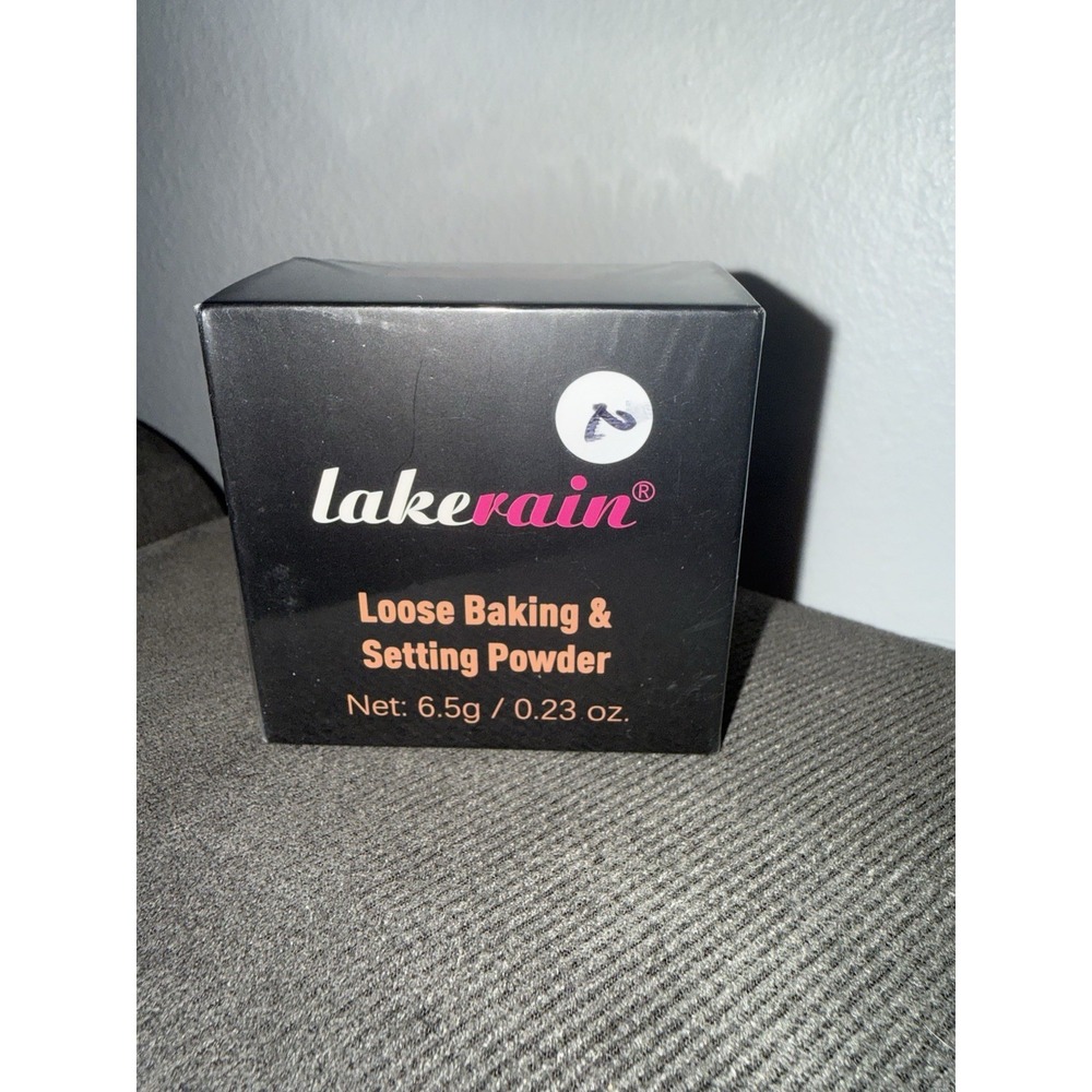 lakerain loose baking and setting powder #4. NIB SEALED